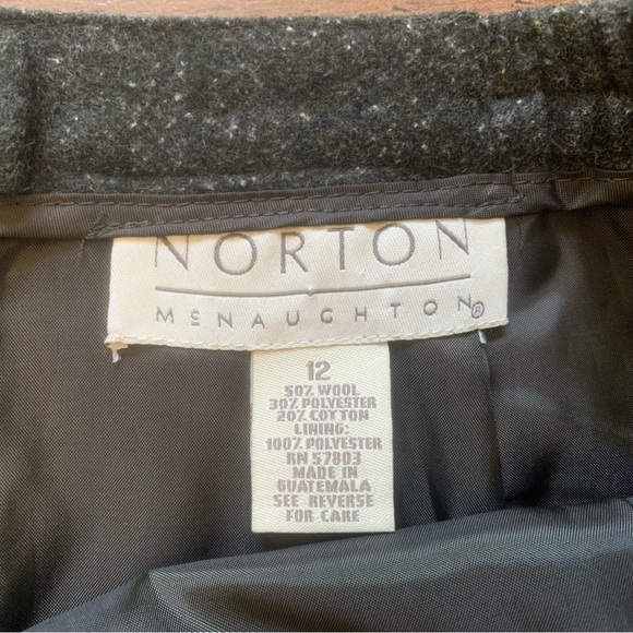 Norton Speckled Wool Pencil Skirt - Picture 2 of 5